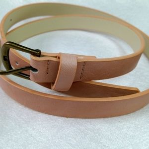 Women's soft pink thin belt preowned